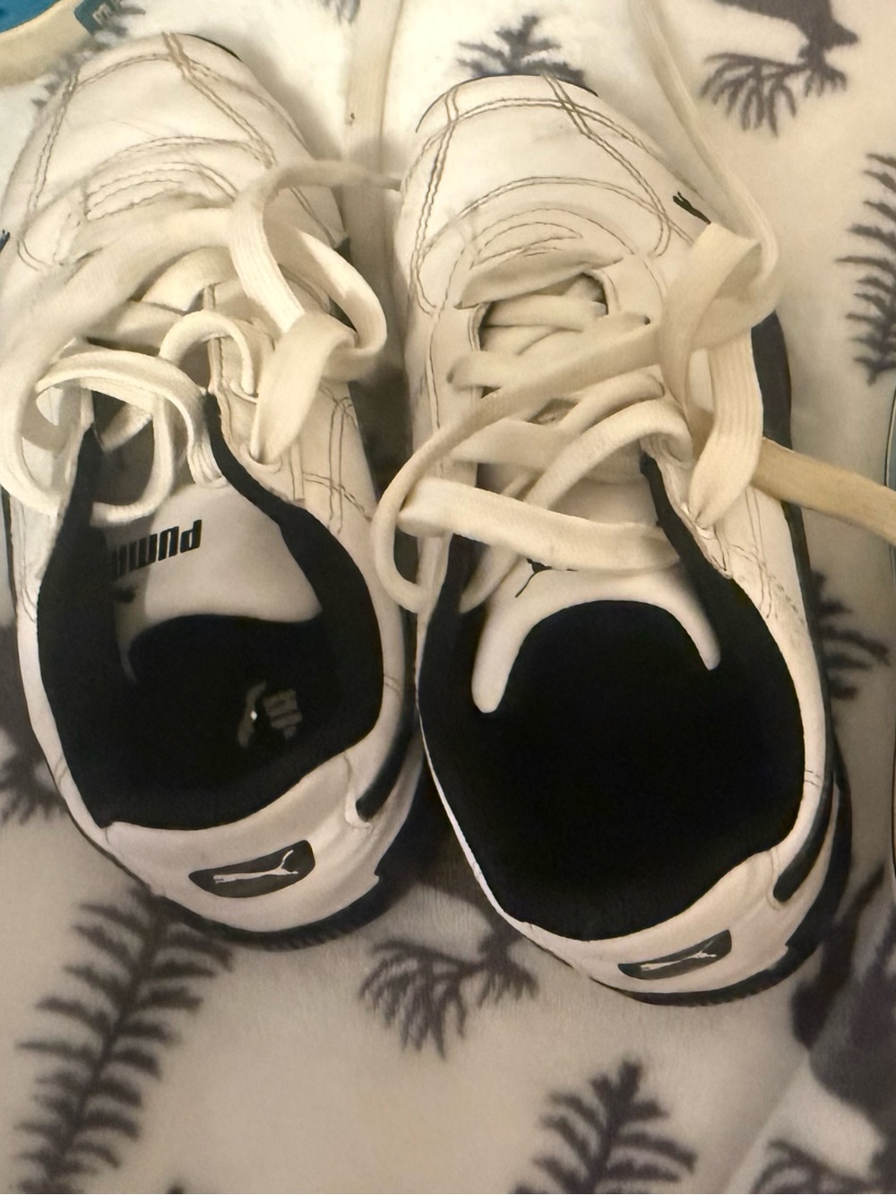 Puma Kids White and Black Low-Top Sneakers